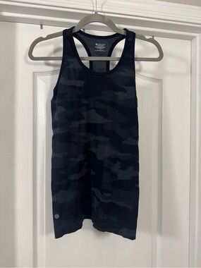 Athleta Black & Dark Gray Camo Racerback Tank